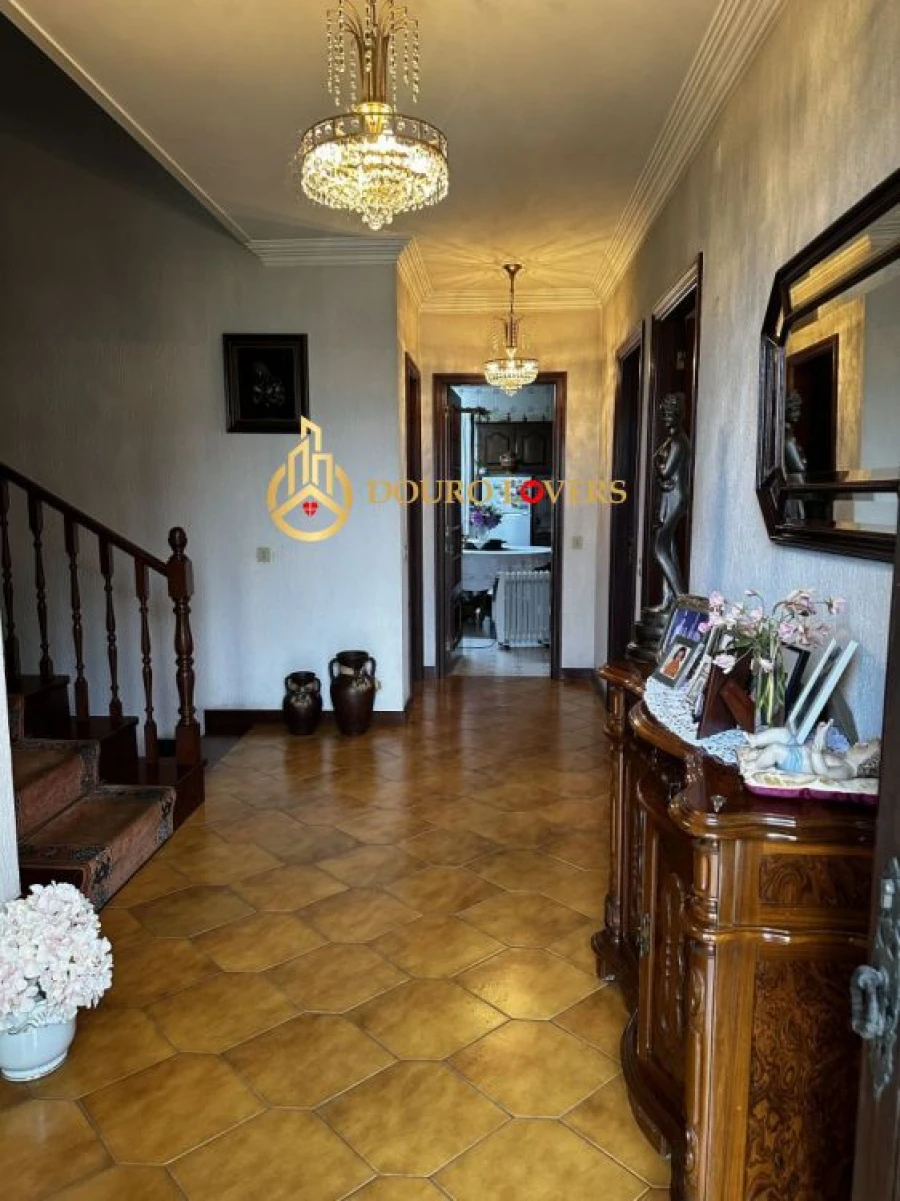 Moradia T4 para Venda em Azurem Foto 14