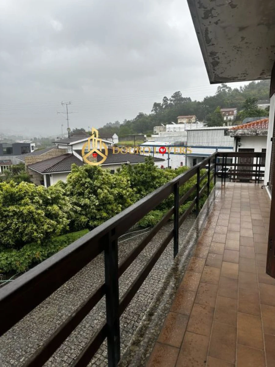 Moradia T4 para Venda em Azurem Foto 22