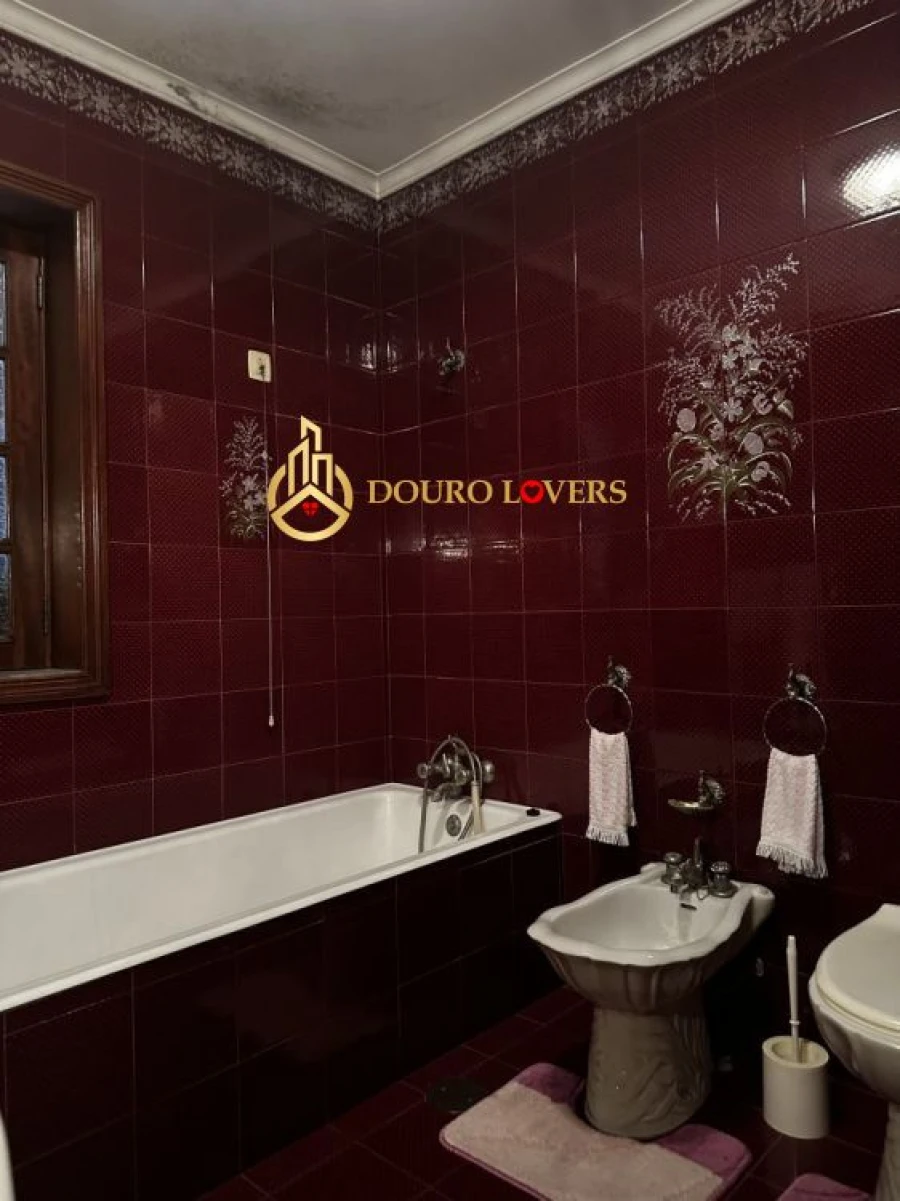 Moradia T4 para Venda em Azurem Foto 25