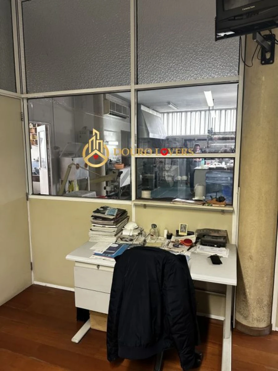 Moradia T4 para Venda em Azurem Foto 46