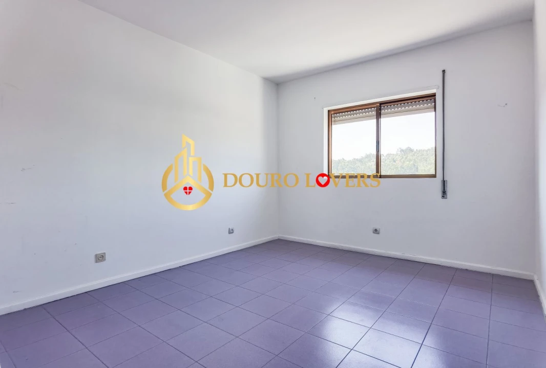 Apartamento T3 para Venda em Figueiras e Covas Foto 8