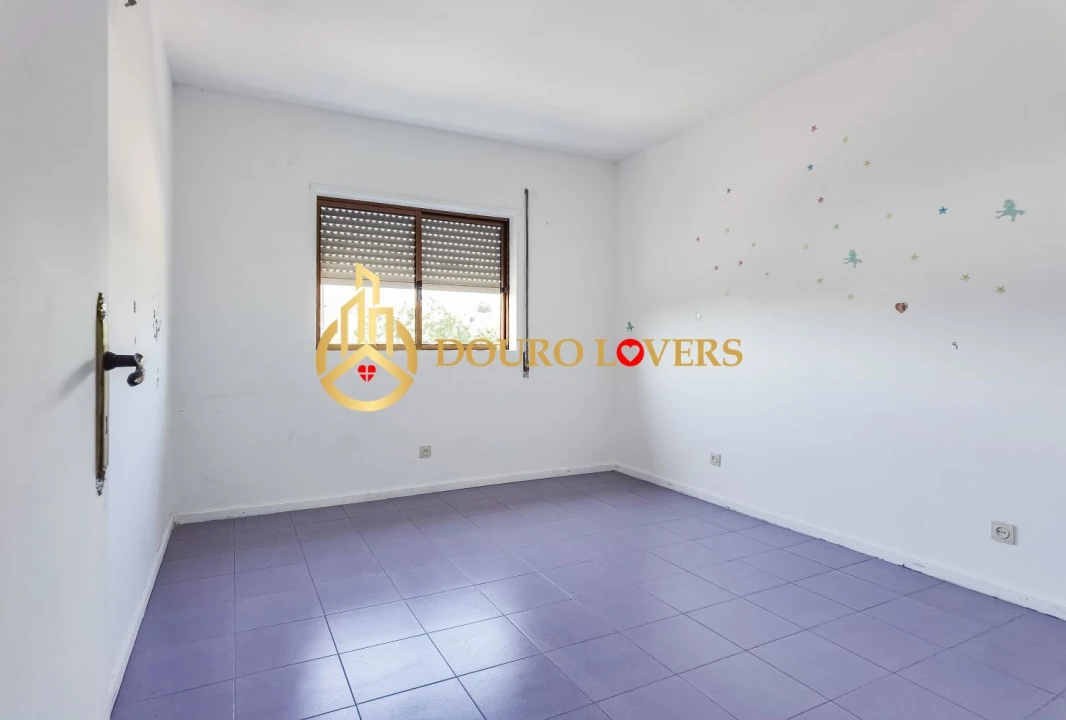 Apartamento T3 para Venda em Figueiras e Covas Foto 9