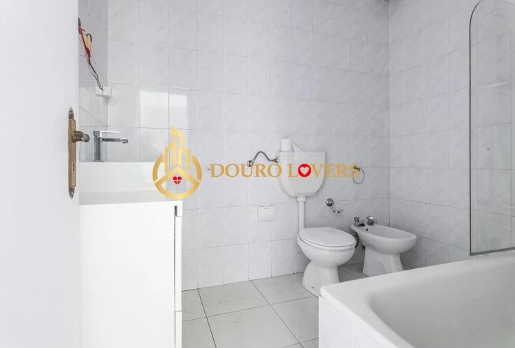 Apartamento T3 para Venda em Figueiras e Covas Foto 10