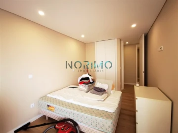 Apartamento T3 para Venda em Póvoa de Varzim, Beiriz e Argivai