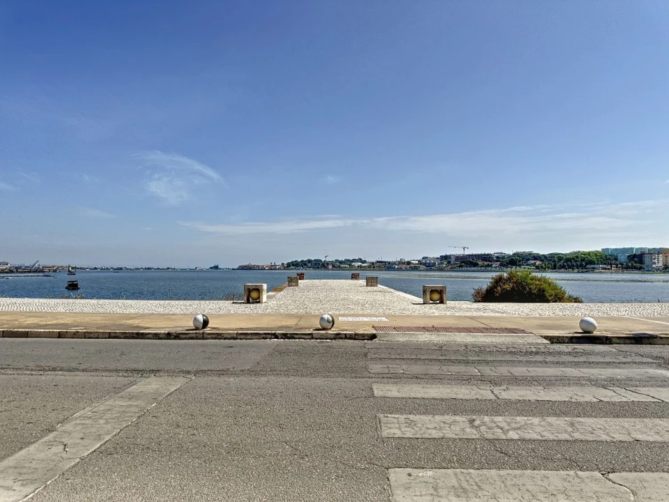 Negócio para Venda em Amora Foto 26