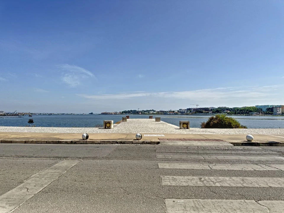 Negócio para Venda em Amora Foto 23