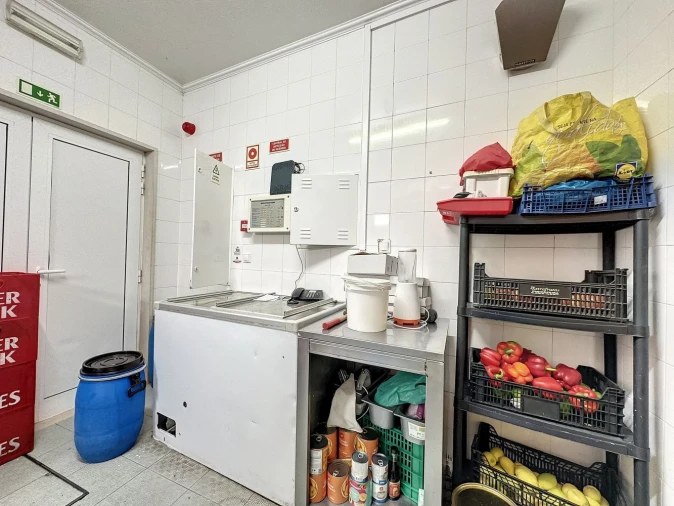 Negócio para Venda em Amora Foto 12