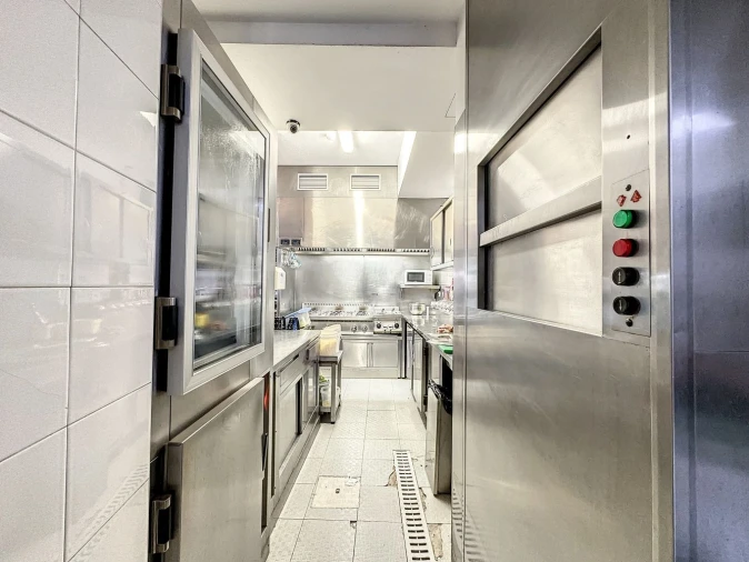 Negócio para Venda em Amora Foto 13