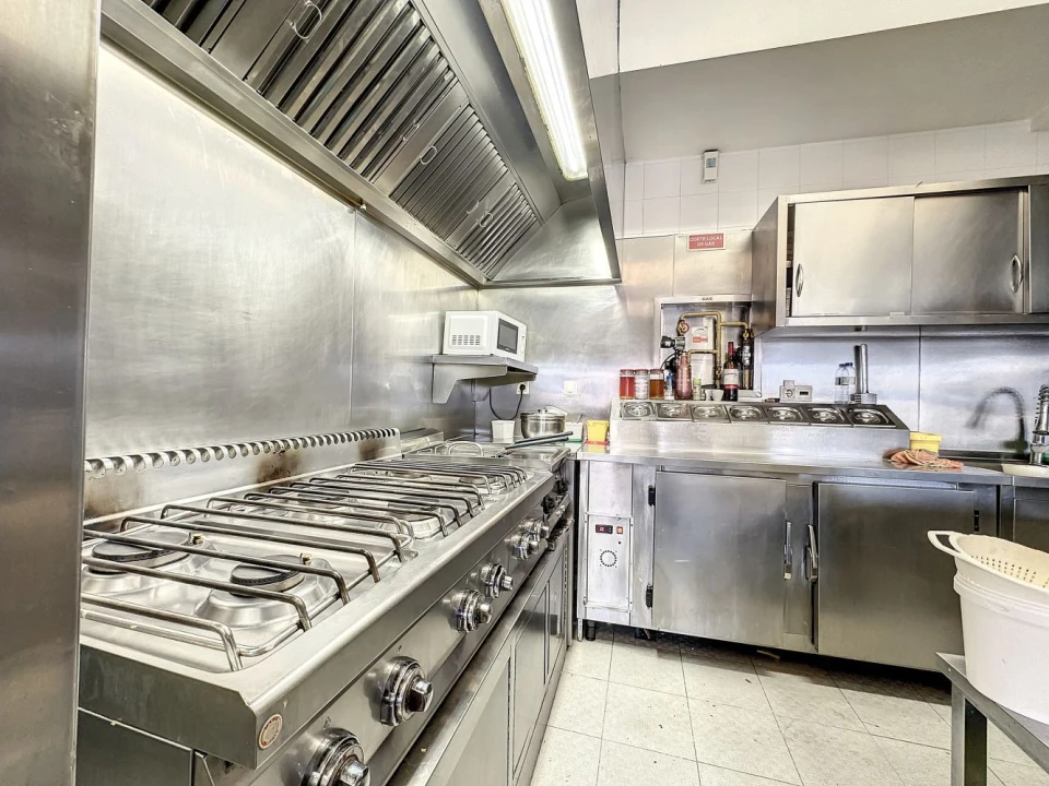 Negócio para Venda em Amora Foto 11