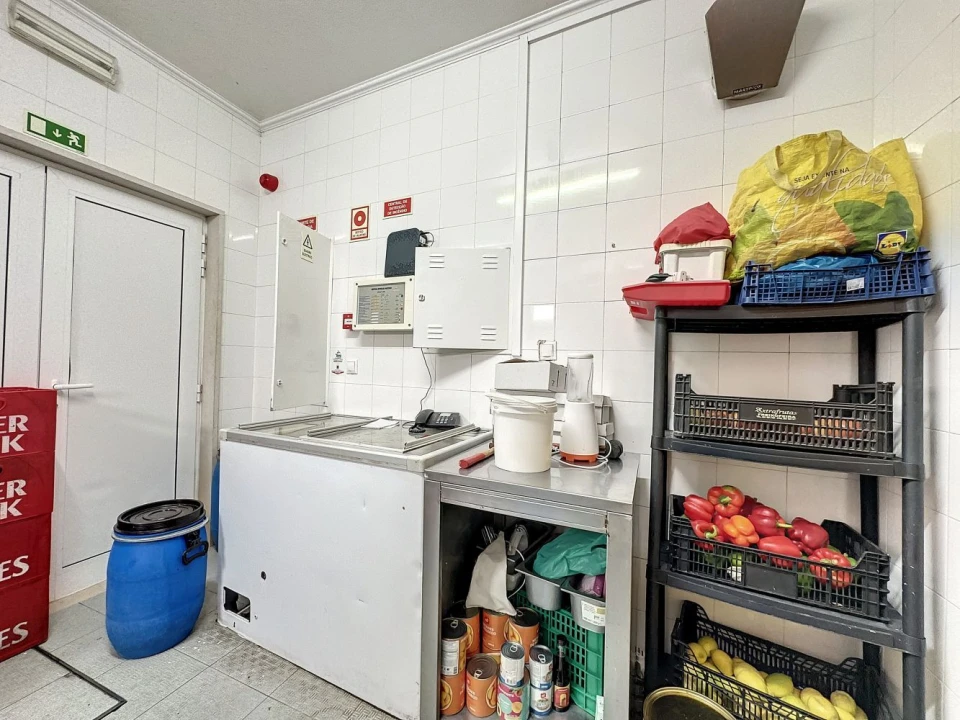 Negócio para Venda em Amora Foto 12