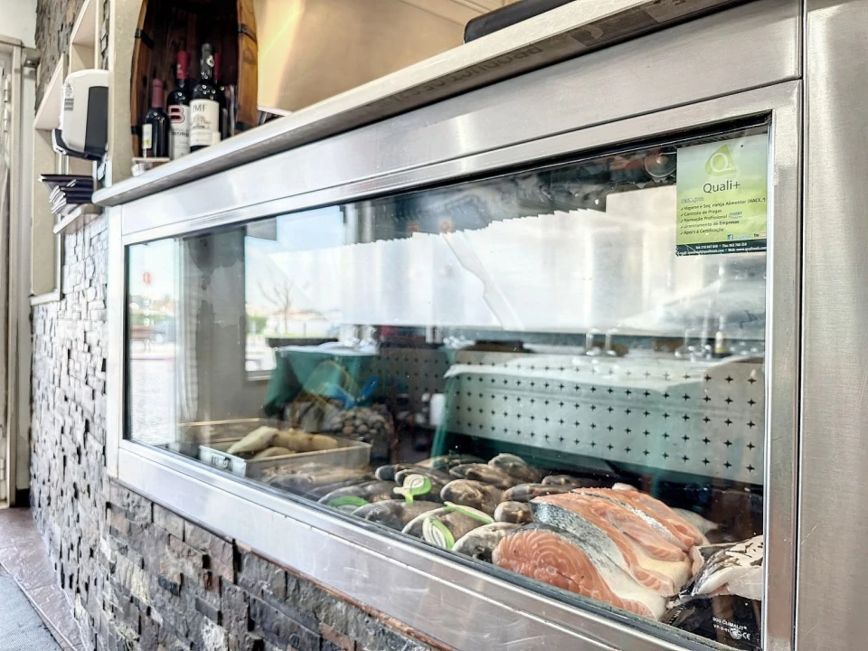 Negócio para Venda em Amora Foto 2