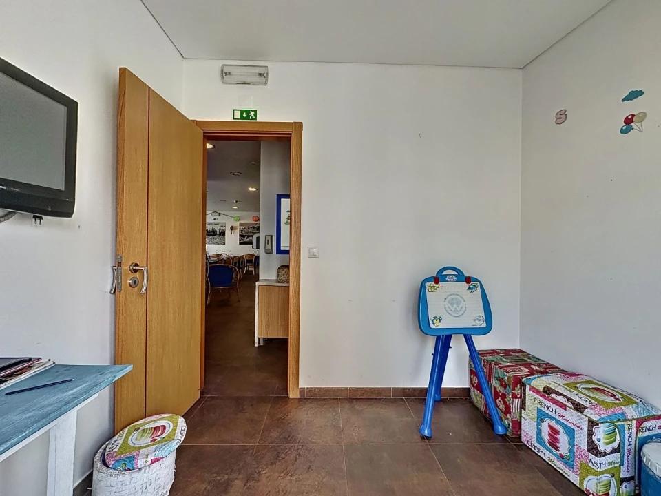 Negócio para Venda em Amora Foto 37