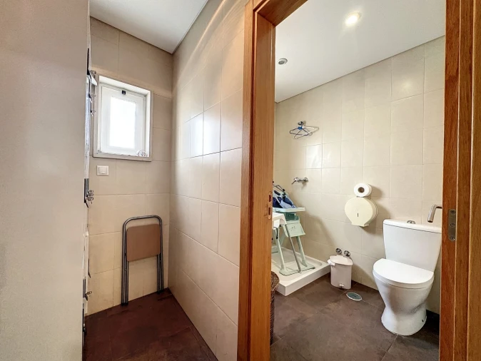 Negócio para Venda em Amora Foto 36