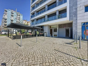 Negócio para Arrendamento em São Domingos de Benfica