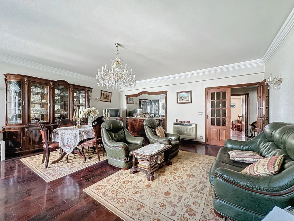 Apartamento T4 para Venda em Areeiro Foto 1
