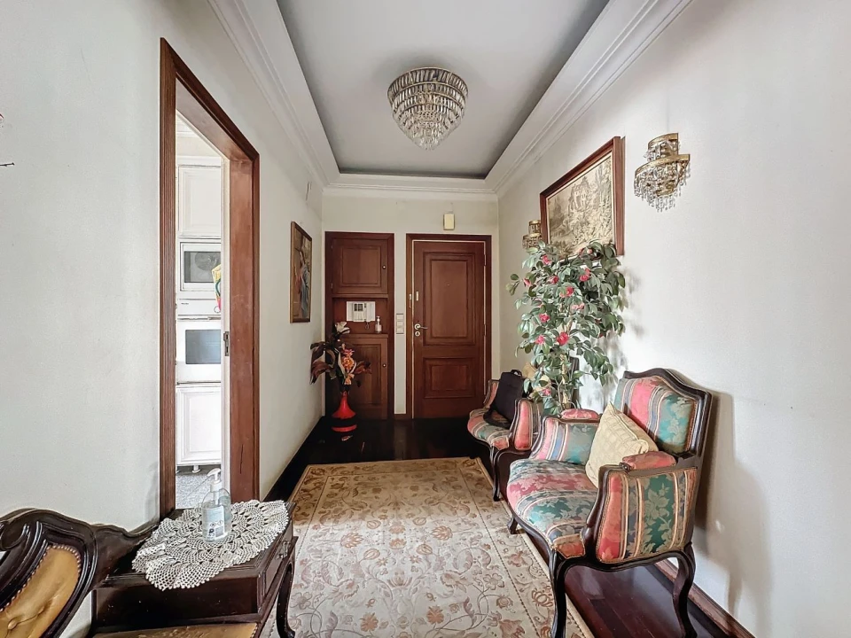 Apartamento T4 para Venda em Areeiro Foto 6