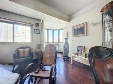 Apartamento T4 para Venda em Areeiro