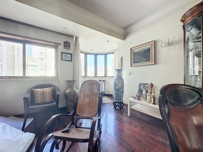Apartamento T4 para Venda em Areeiro Foto 17
