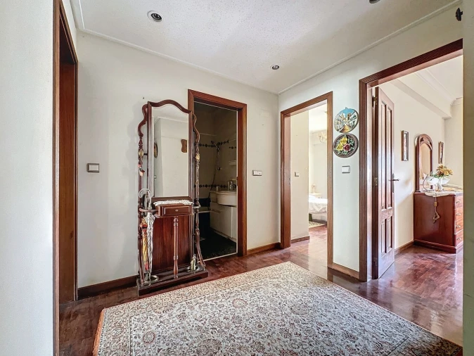 Apartamento T4 para Venda em Areeiro Foto 23