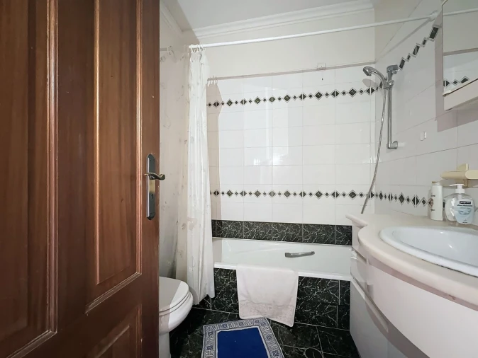 Apartamento T4 para Venda em Areeiro Foto 25