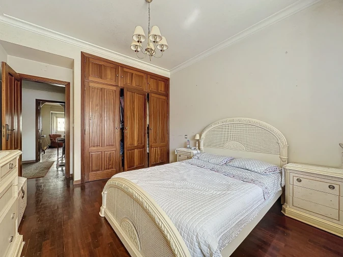 Apartamento T4 para Venda em Areeiro Foto 29
