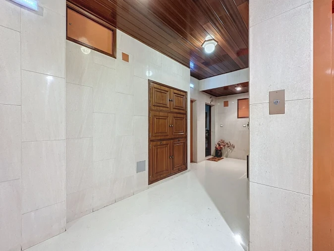Apartamento T4 para Venda em Areeiro Foto 3