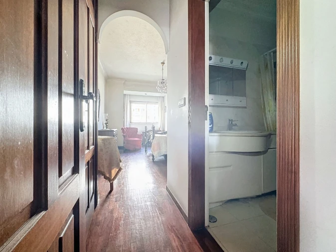 Apartamento T4 para Venda em Areeiro Foto 31