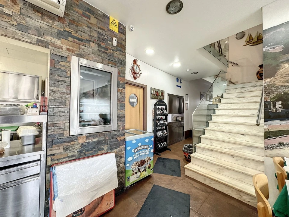 Negócio para Arrendamento em Amora Foto 21