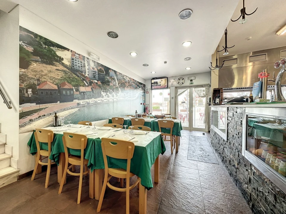 Negócio para Arrendamento em Amora Foto 5