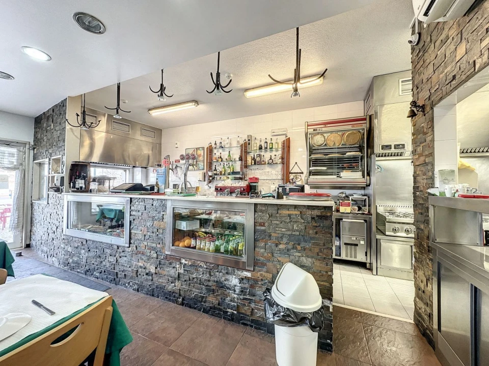 Negócio para Arrendamento em Amora Foto 7