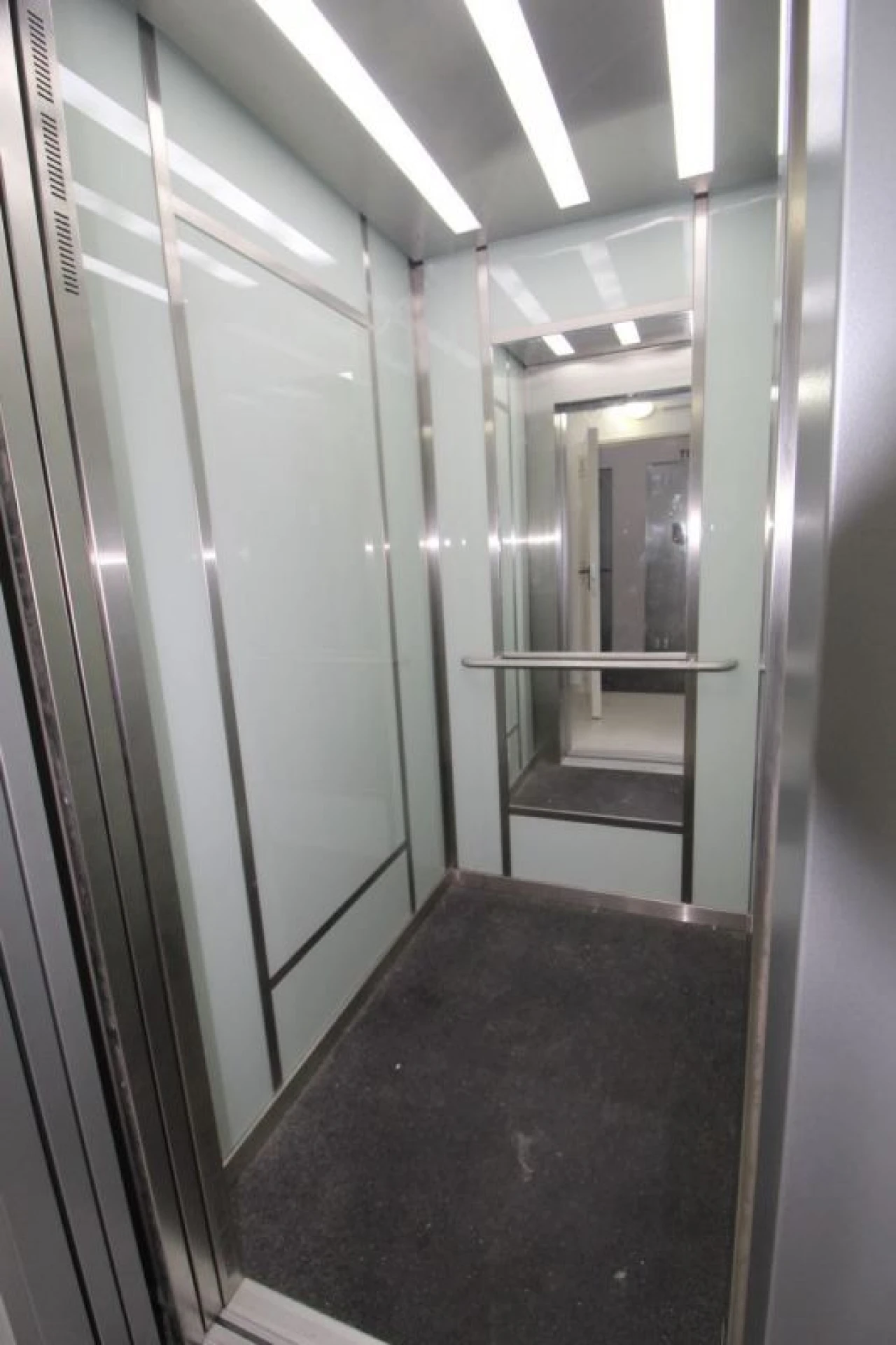 Apartamento T2 para Venda em Corroios Foto 11