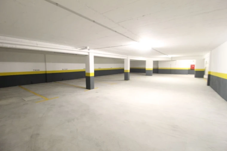 Apartamento T2 para Venda em Corroios Foto 7