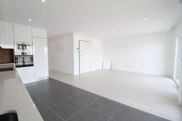 Apartamento T2 para Venda em Corroios Foto 12
