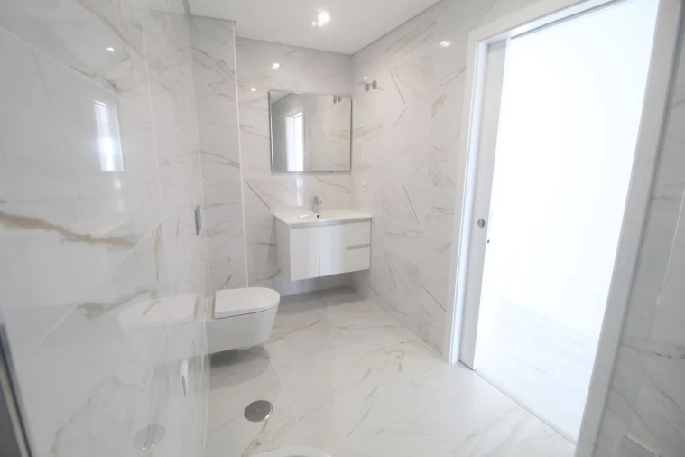 Apartamento T2 para Venda em Corroios Foto 22