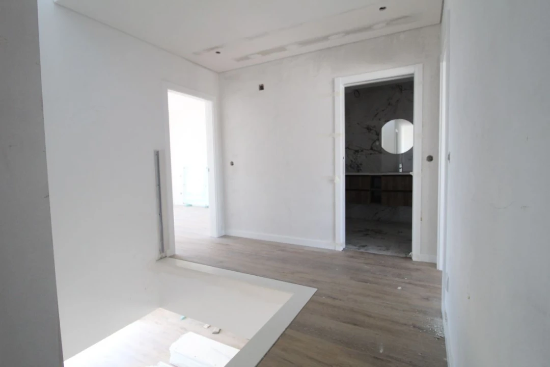 Moradia T4 para Venda em Corroios Foto 35