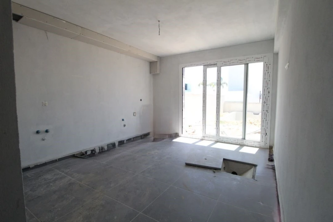 Moradia T4 para Venda em Corroios Foto 43