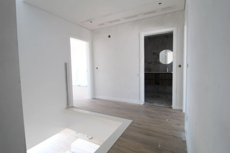 Moradia T4 para Venda em Corroios Foto 35