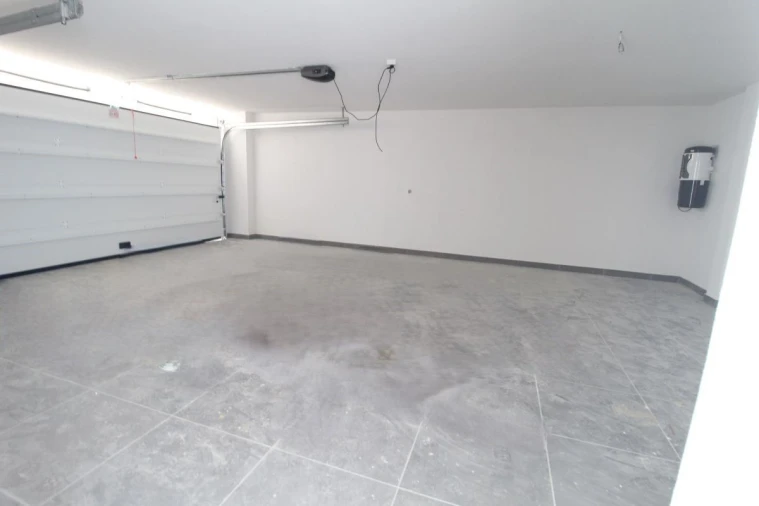 Moradia T4 para Venda em Corroios Foto 42