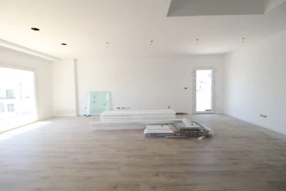Moradia T4 para Venda em Corroios