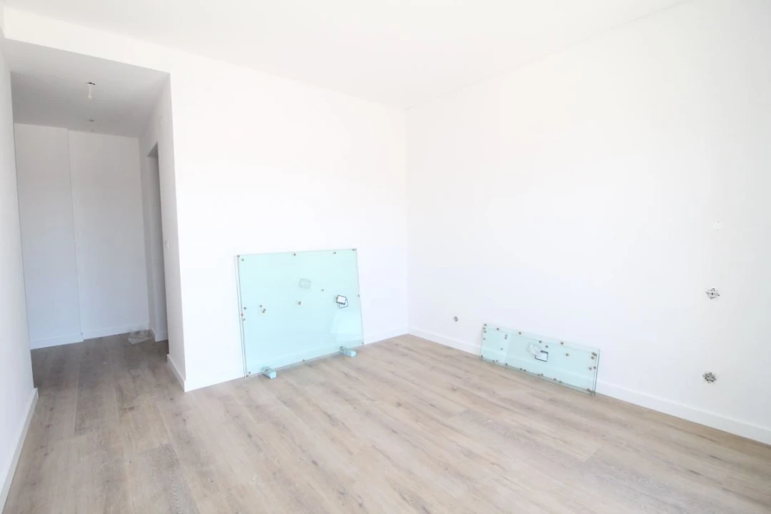 Moradia T4 para Venda em Corroios Foto 33