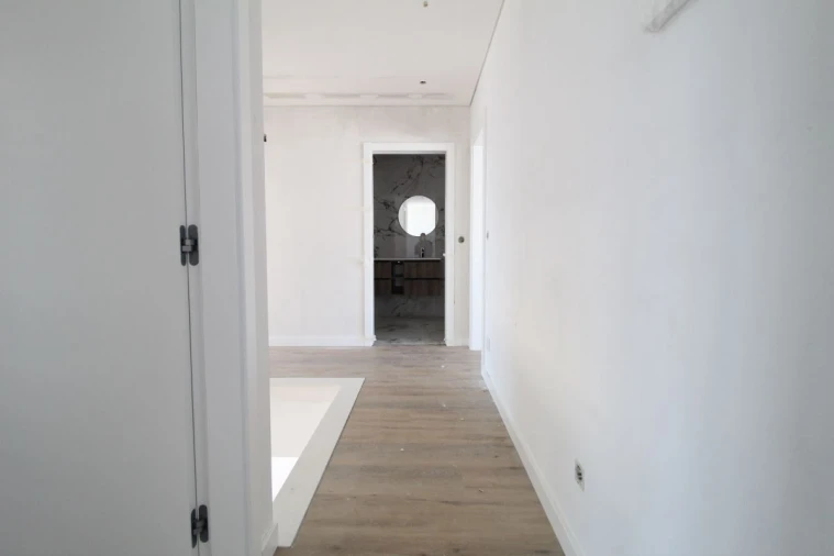 Moradia T4 para Venda em Corroios Foto 35