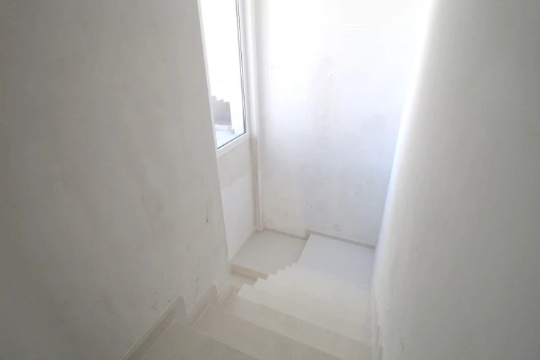 Moradia T4 para Venda em Corroios Foto 37