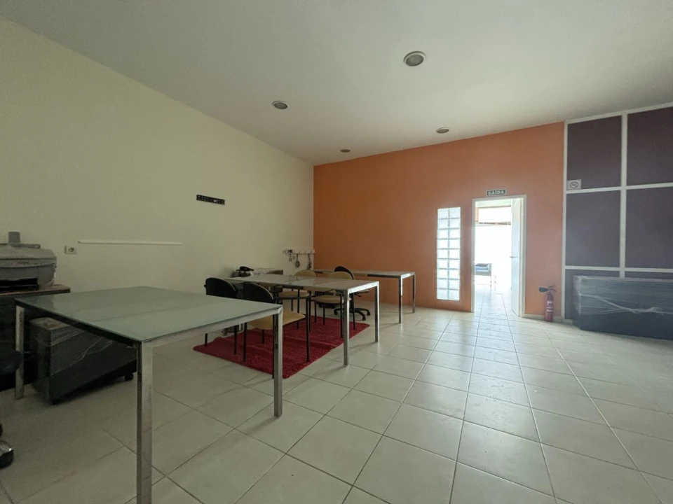 Negócio para Arrendamento em Carnaxide e Queijas Foto 14