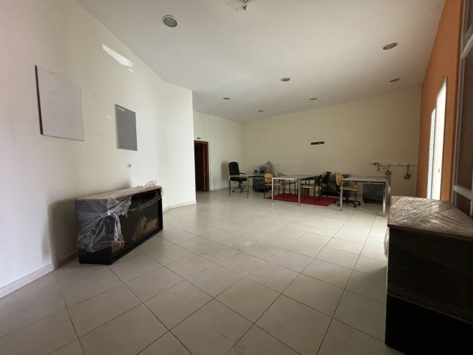 Negócio para Arrendamento em Carnaxide e Queijas Foto 12