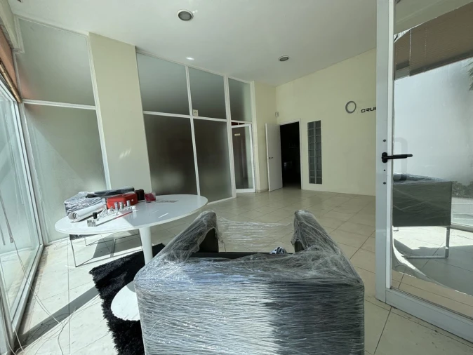 Negócio para Arrendamento em Carnaxide e Queijas Foto 4