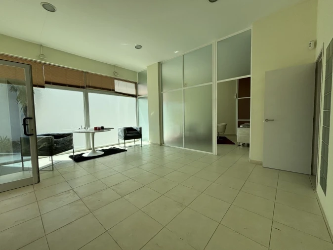 Negócio para Arrendamento em Carnaxide e Queijas Foto 8