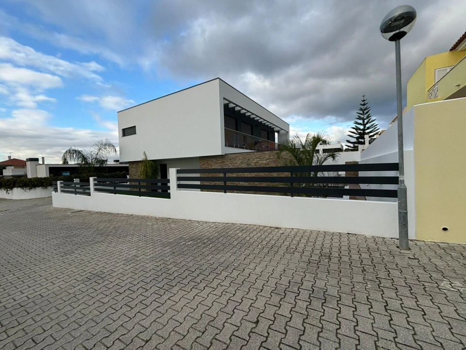 Moradia T4 para Venda em União das Freguesias de Setúbal Foto 12