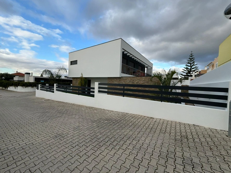 Moradia T4 para Venda em União das Freguesias de Setúbal Foto 15