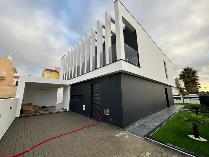 Moradia T4 para Venda em União das Freguesias de Setúbal Foto 5