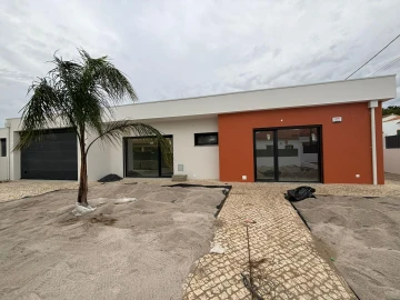 Moradia T4 para Venda em União das Freguesias de Setúbal
